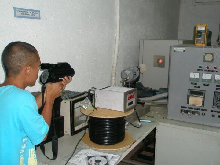 Calibration of Pyrometers using Black Body